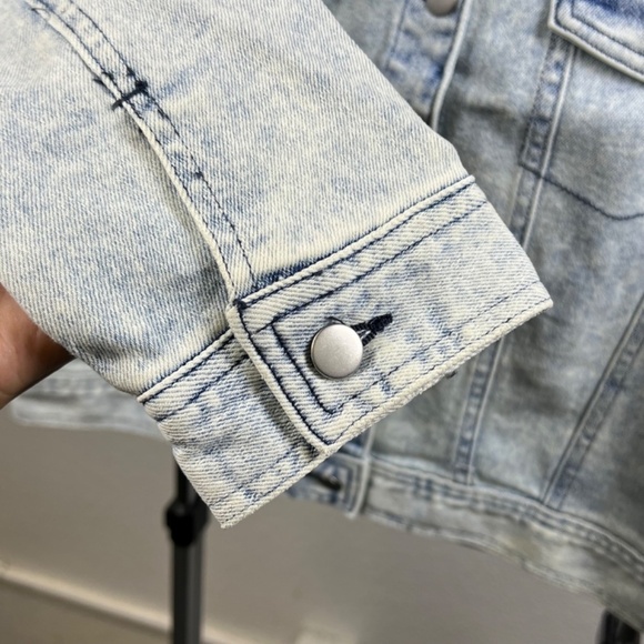 Disney Marvel Girls' Light Denim Wash Jacket, Sizes 10/12 - Picture 2 of 9